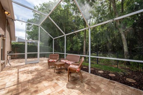 10006 Bridgeton Dr, Tampa FL  33626-1840 exterior