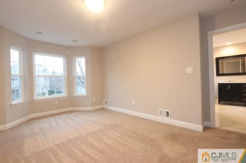 185 Nebula Rd, Piscataway NJ 08854-5441 exterior