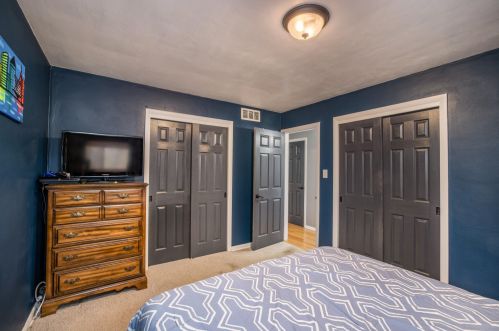 4455 104, Milwaukee WI 53227-4114 exterior