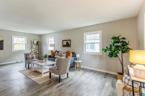 4927 Oakley St, Duluth MN 55804-1325 exterior