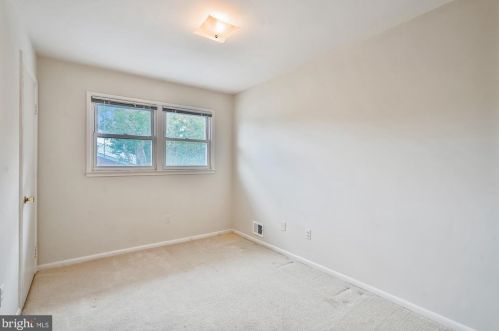 1730 Great Falls St, Mc Lean VA  22101-5063 exterior