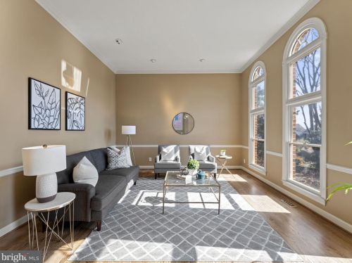 207 Glendale Ave, Alexandria VA 22301-2452 exterior