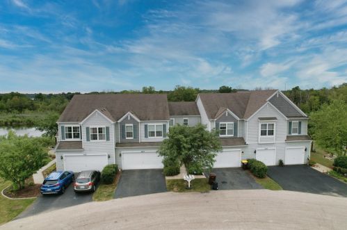 8429 Stillwater Rd, Bull Valley, IL 60097-8920