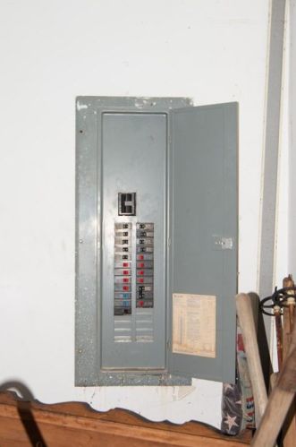 585 Central Ave, Providence RI 02919-3101 exterior