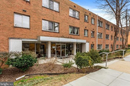 2710 Macomb St, Washington DC 20008-5067 exterior