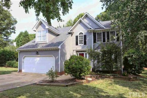 2301 Eagles Watch Ct, Apex, NC 27502-6261