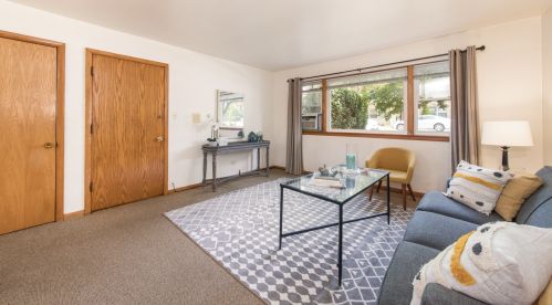 6800 Ozark Ave, Chicago, IL 60631-1277