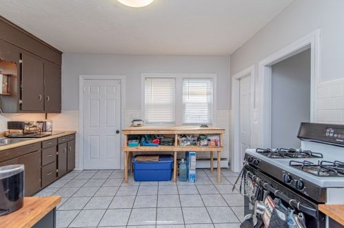 13 Ashwood St, Worcester MA 01604-3831 exterior