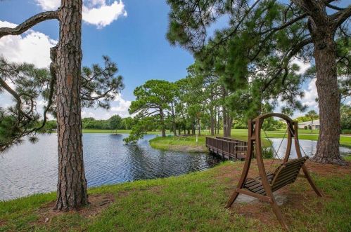 910 Savannas Point Dr, Fort Pierce FL  34982-6785 exterior