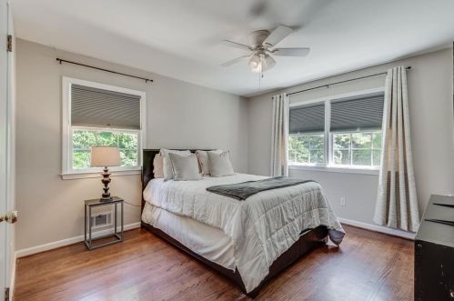 1998 Gainsborough Dr, Atlanta GA 30341-1017 exterior