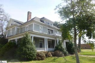 206 Poinsett St, Greer, SC 29650-1942