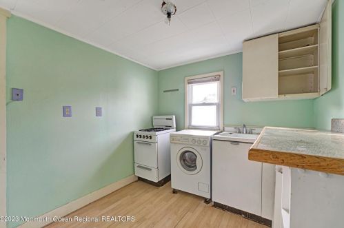 302 4 Ave, Belmar NJ 07719-2155 exterior