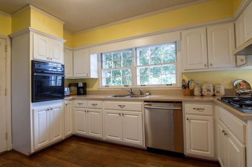 6688 Brandon Ml Rd, Atlanta GA 30328-2031 exterior