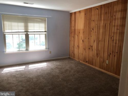 816 Foxmeadow Dr, Limerick PA 19468-1536 exterior