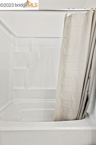 2020 Blake St, Berkeley CA 94704-2604 exterior