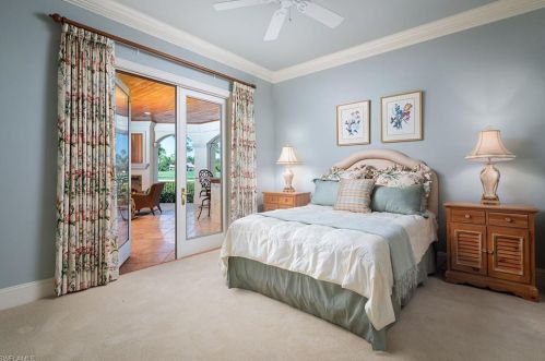 2943 Bellflower Ln, Naples FL 34105-3005 exterior