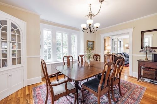 80 Roseland Ter, Springfield MA  01106-1128 exterior