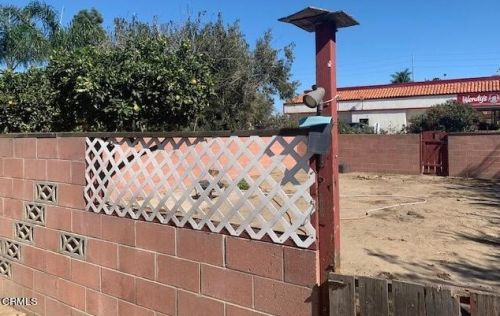 2508 Colonia Ave, Oxnard CA 93036-1230 exterior