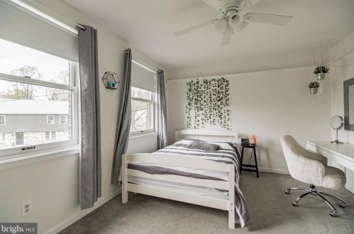 915 Standish Ave, Huntingdon Valley PA 19006-8725 exterior