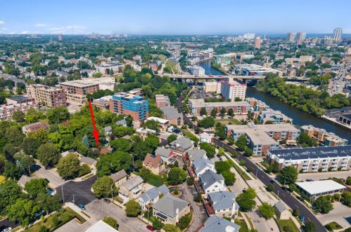 214 Vine St, Milwaukee WI 53205-1451 exterior