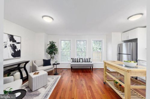 7451 Duddington Dr, Alexandria VA 22315-3849 exterior