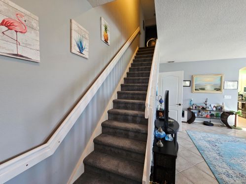 2125 Glen Ridge Dr, Fort Pierce FL  34952-8023 exterior