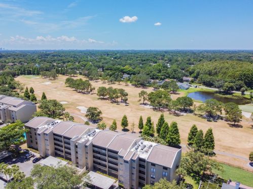 13626 Greenfield Dr, Tampa FL  33618-8411 exterior