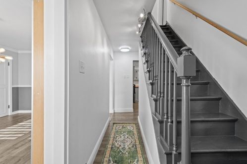 300 Shaler St, Pittsburgh PA  15211-1046 exterior