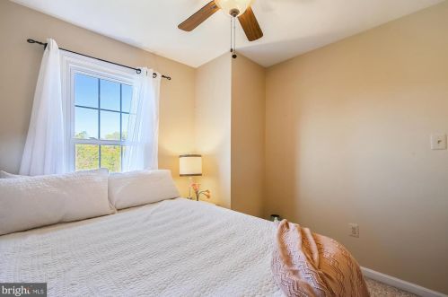 7027 Chesley Search Way, Alexandria VA 22315-4754 exterior