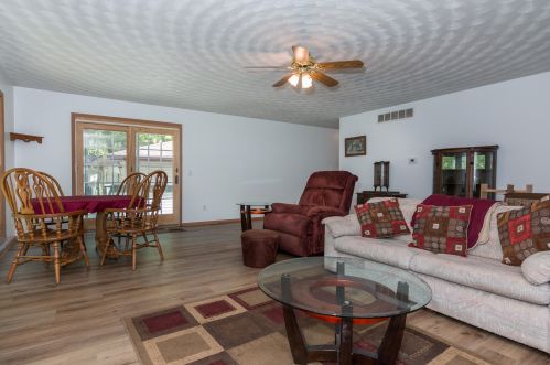 5555 2 St, Kalamazoo MI 49009-8576 exterior