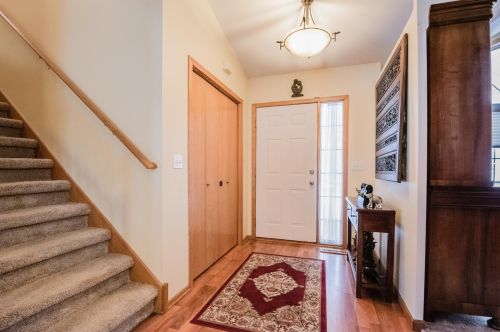 8424 Ashford Rd, Saint Paul MN 55125-8481 exterior