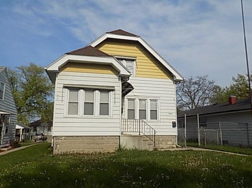 4622 24th Pl, Milwaukee WI  53209-6207 exterior