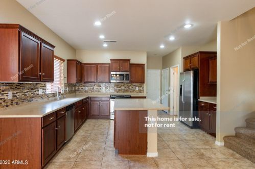 15925 21st Ln, Phoenix AZ  85023-9207 exterior