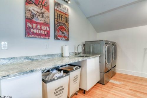 23 Oak Rdg, Springfield NJ 07081-3719 exterior