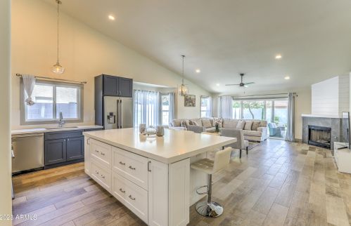 4333 Angela Dr, Phoenix AZ  85032-2282 exterior