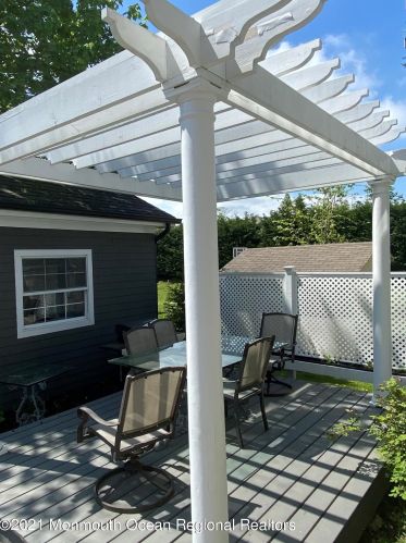 10 Avenue Of Two Rivers, Locust NJ  07760-1702 exterior