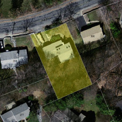 312 Austin St, Newton MA 02465-2502 aerial view