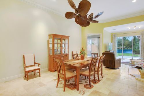 11269 Northland Dr, Fort Pierce FL 34987-1942 exterior