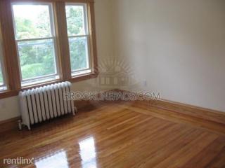 120 Columbia St, Brookline MA  02446-2422 exterior