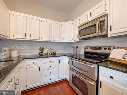 3801 Elbert Ave, Alexandria VA 22305-2058 exterior