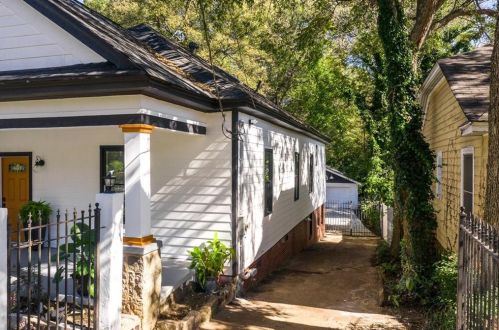 960 Allene Ave, Atlanta GA  30310-2849 exterior