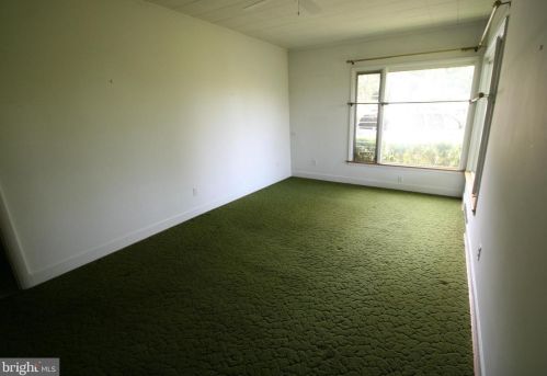 810 Lions Back Dr, Huntingdon PA 16652-3024 exterior