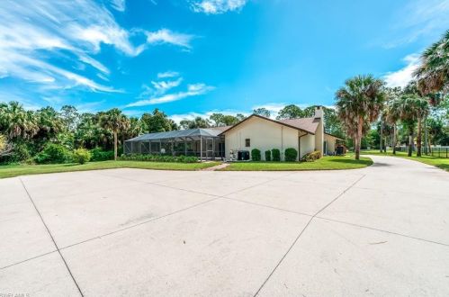 1381 29 St, Naples FL 34117-3120 exterior