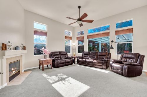 3007 Honey Cir, Folsom CA 95762-6324 exterior