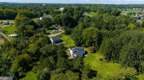 1944 Millersville Rd, Lancaster PA 17603-6153 exterior