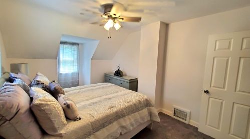 3835 36th St, Milwaukee WI  53221-1009 exterior