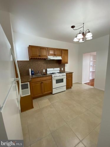 1711 13 St, Philadelphia PA 19148-1512 exterior