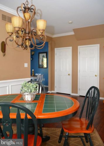 52 Steeplechase Cir, Chester PA 19014-1463 exterior