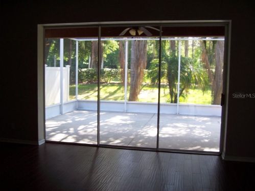 8111 Moccasin Trl Dr, Riverview FL 33578-8855 exterior