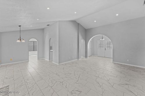 1501 Atwood Ave, Tucson AZ 85745-3520 exterior